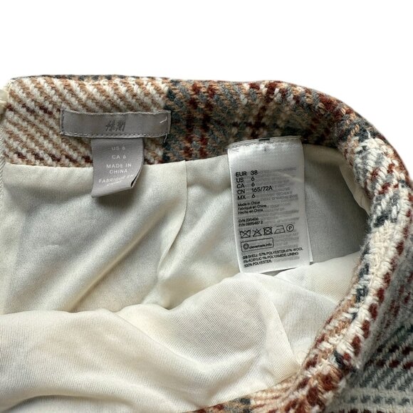 H&M Neutral Plaid Mini Skirt - Picture 2 of 6